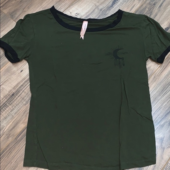 Tee Shirt - Picture 1 of 2